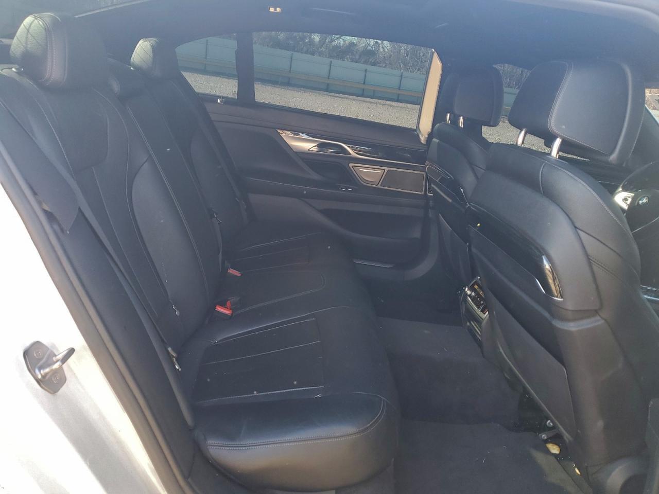 2016 BMW 7 series
