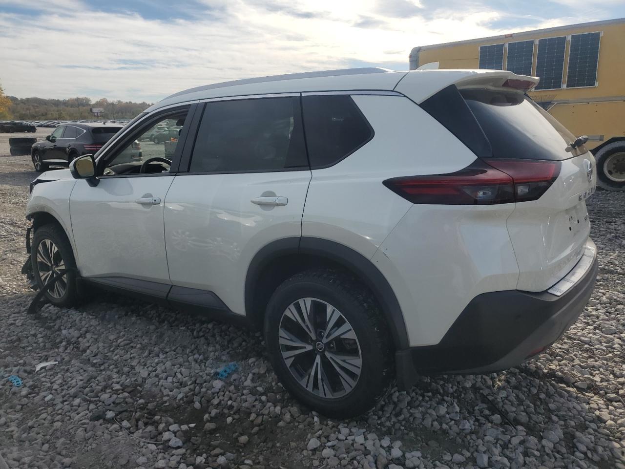 2021 NISSAN ROGUE