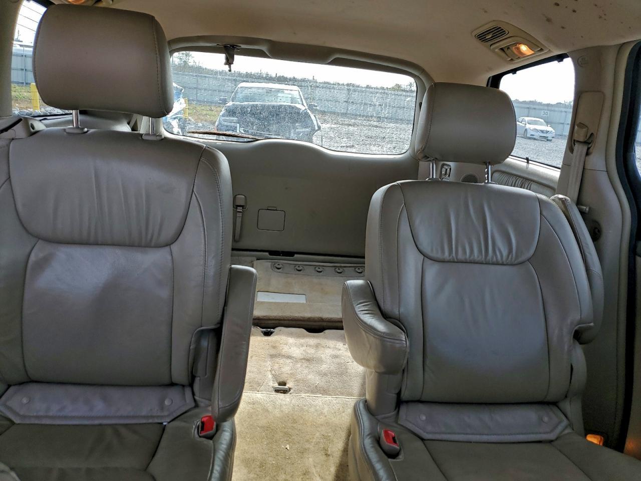 2008 TOYOTA SIENNA