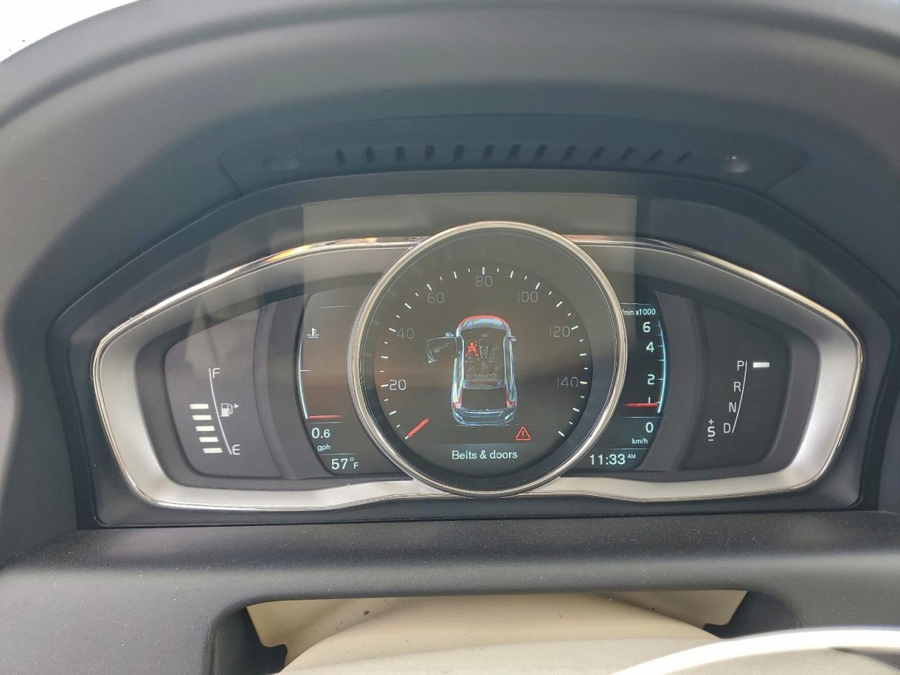 2015 VOLVO XC60