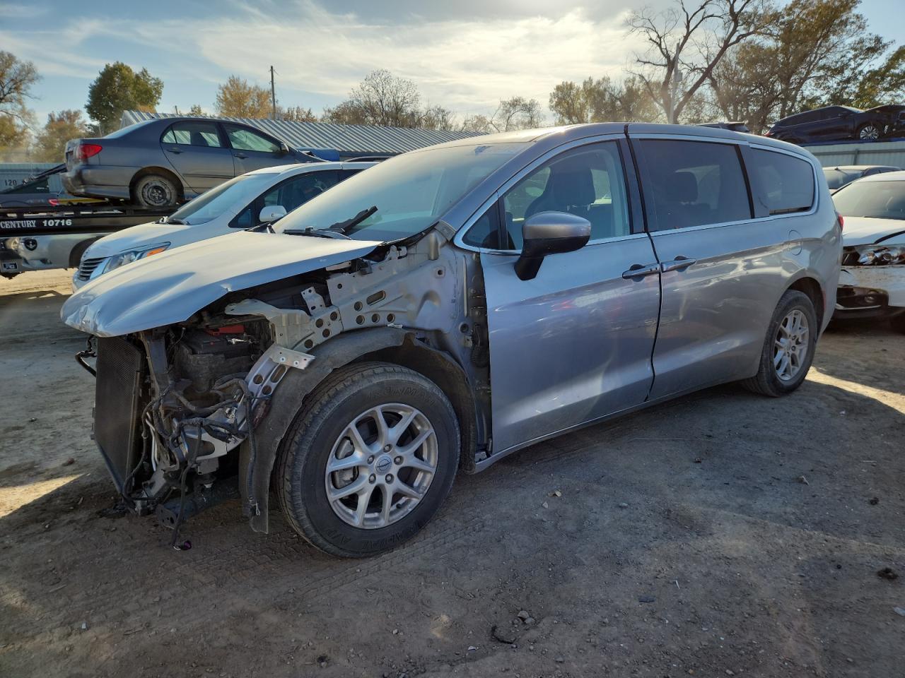 2021 CHRYSLER Voyager