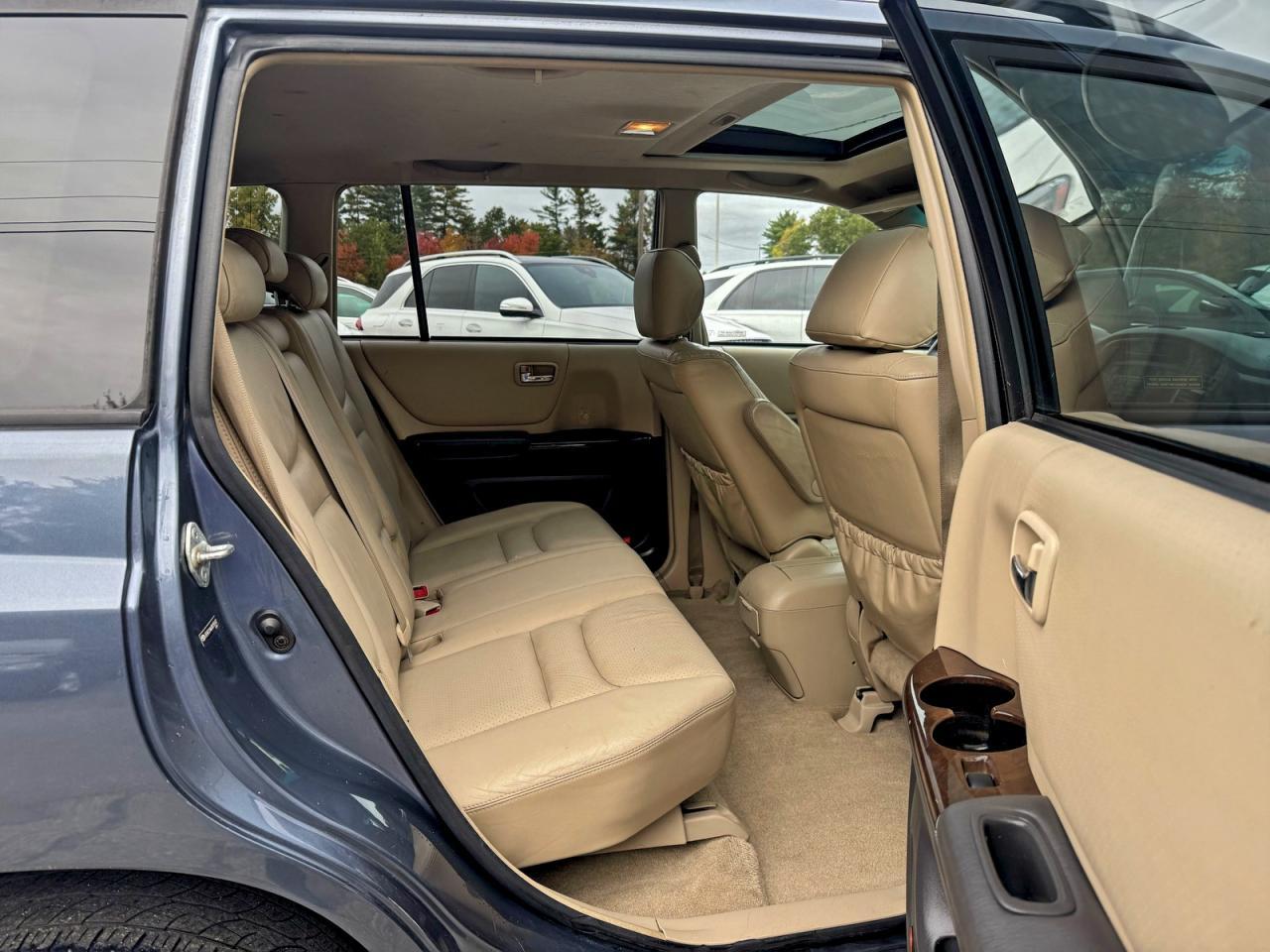 2003 TOYOTA HIGHLANDER