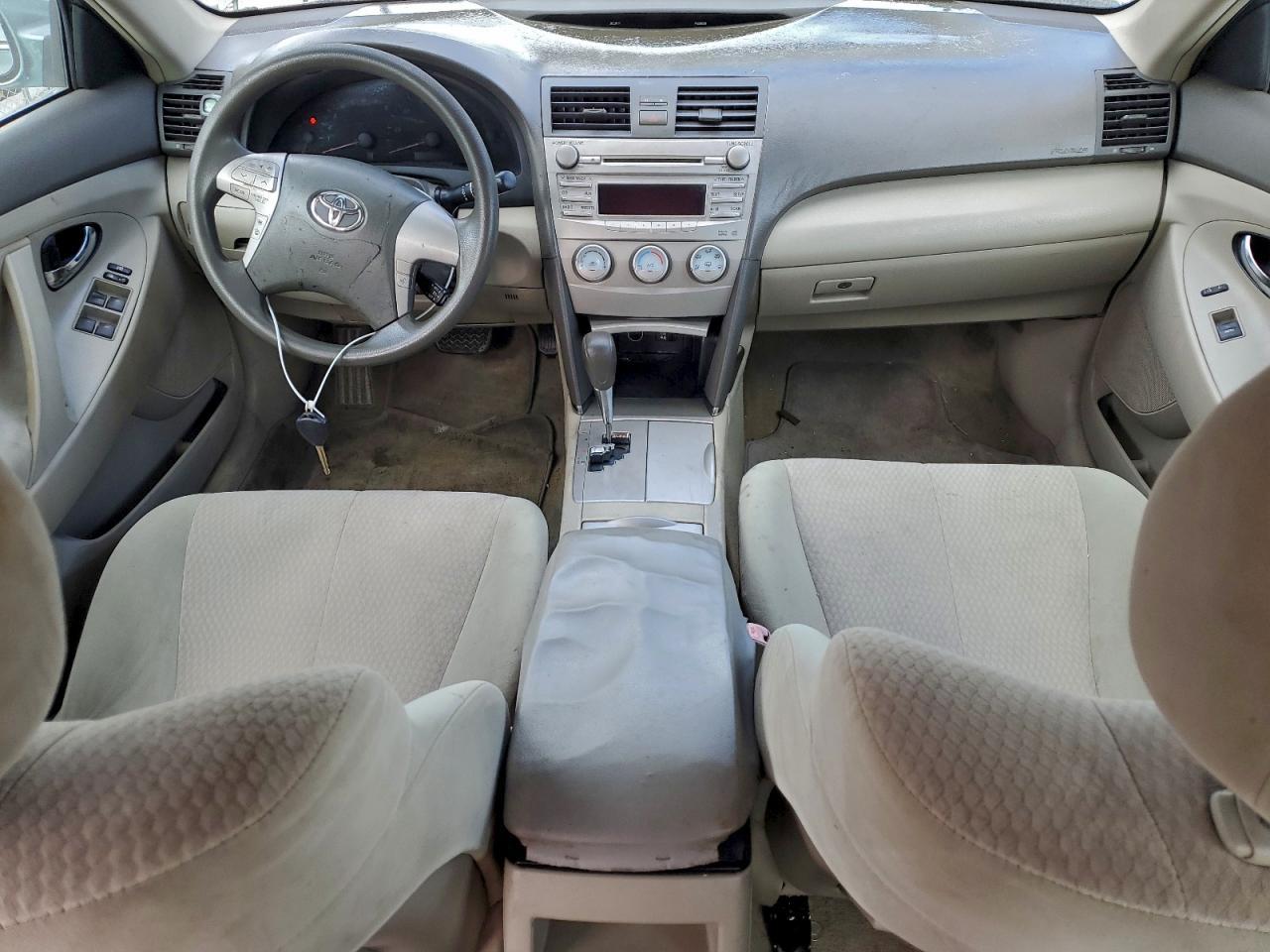 2011 TOYOTA CAMRY
