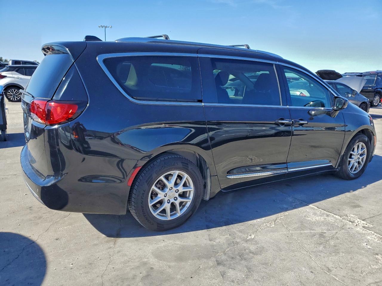 2020 CHRYSLER Pacifica