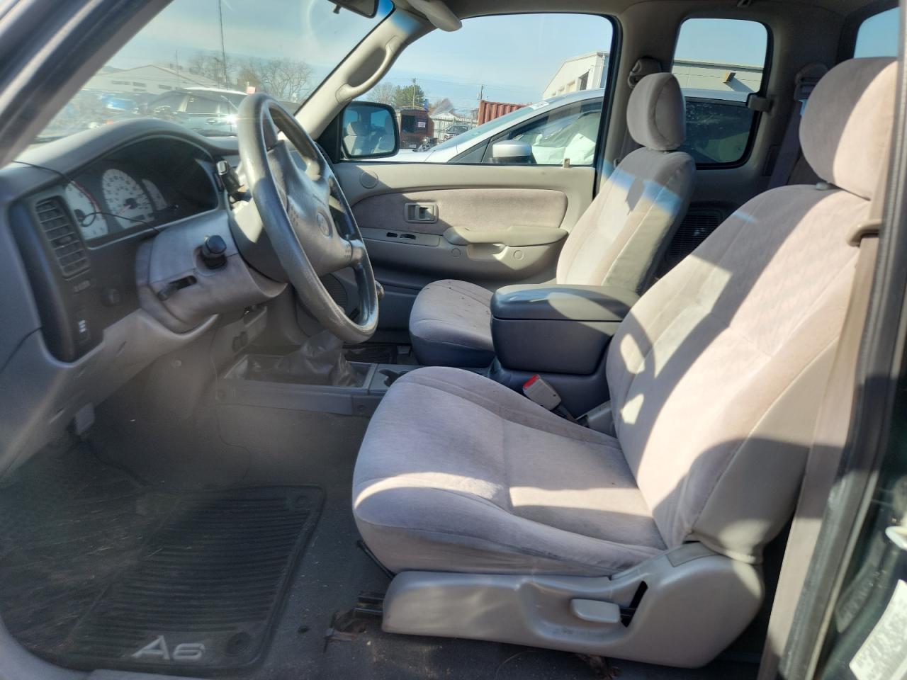 2001 TOYOTA TACOMA