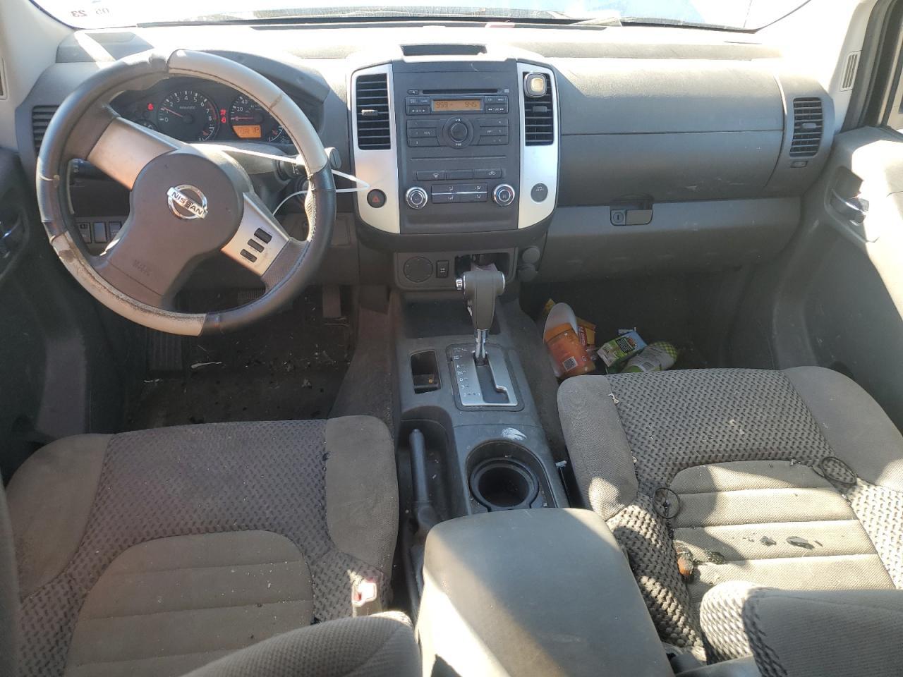2011 NISSAN Frontier