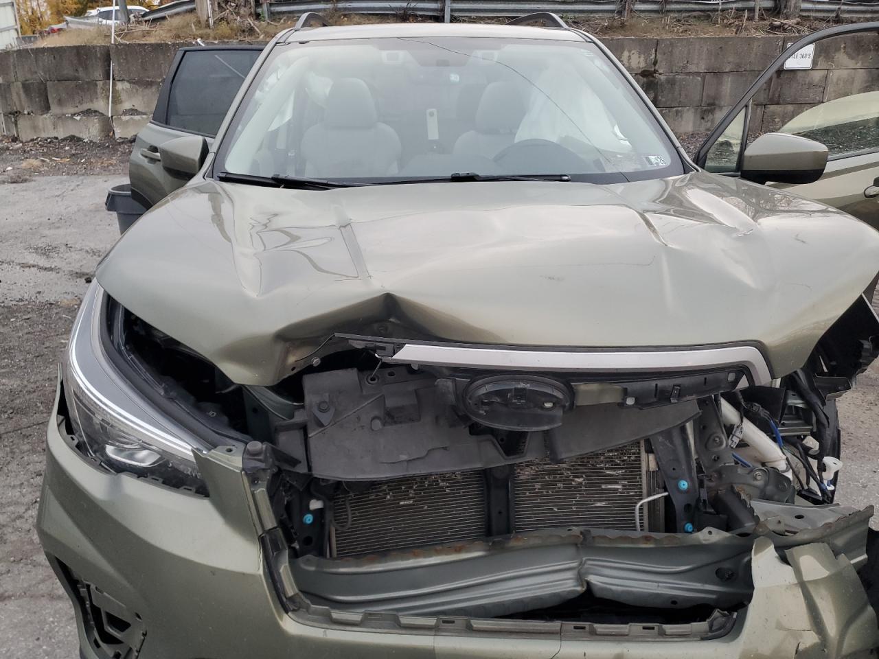 2020 SUBARU FORESTER