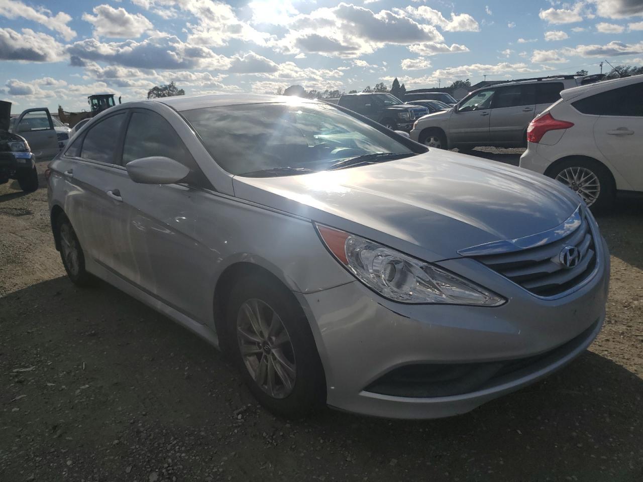 2014 HYUNDAI SONATA