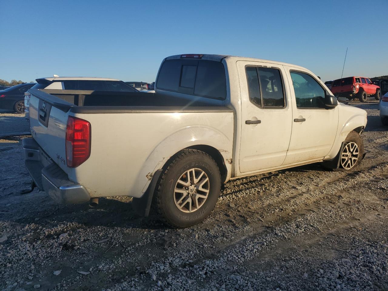 2017 NISSAN Frontier