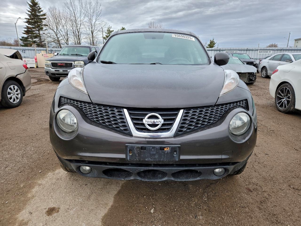 2011 NISSAN Juke