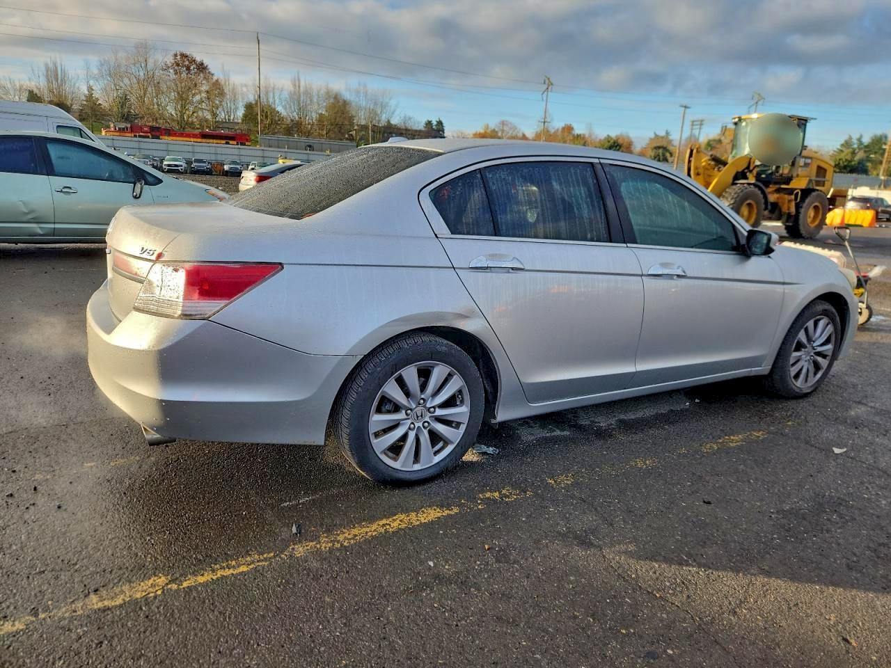 2011 HONDA ACCORD
