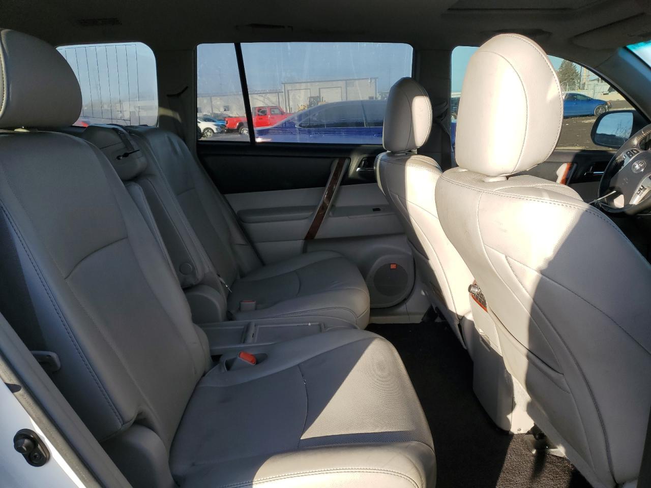 2012 TOYOTA HIGHLANDER