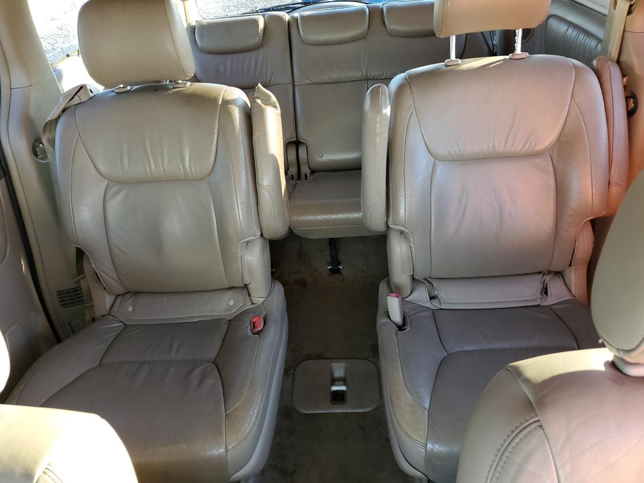 2006 TOYOTA SIENNA