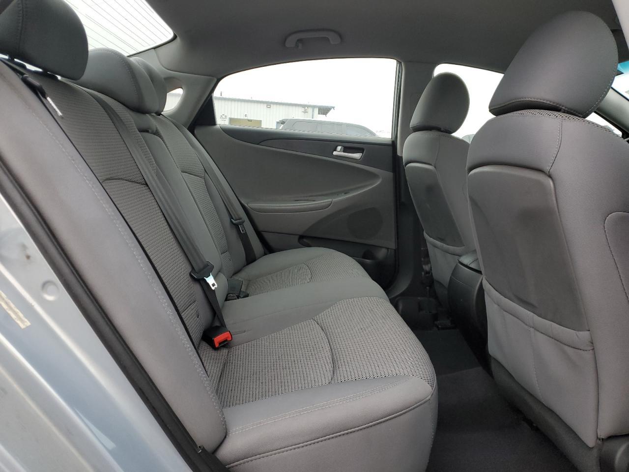 2011 HYUNDAI SONATA