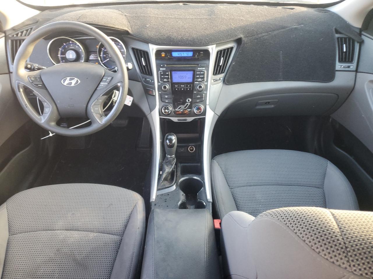2011 HYUNDAI SONATA