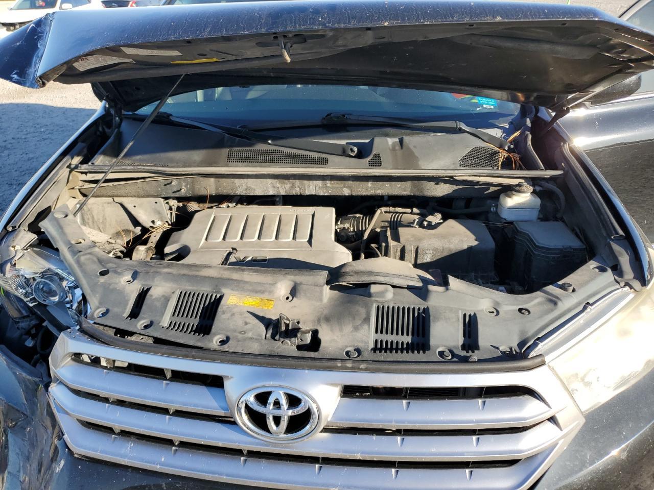 2013 TOYOTA HIGHLANDER