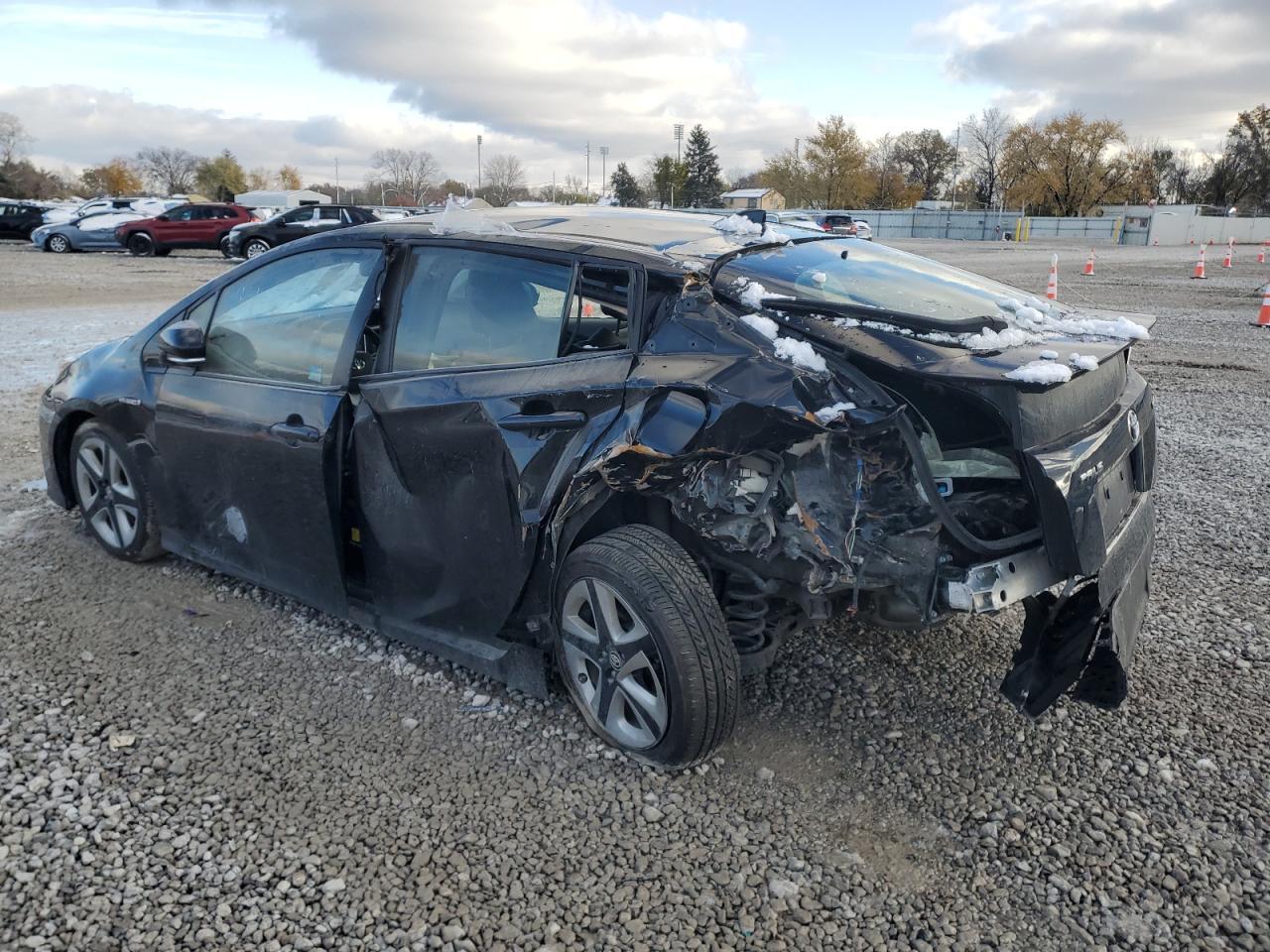 2016 TOYOTA PRIUS