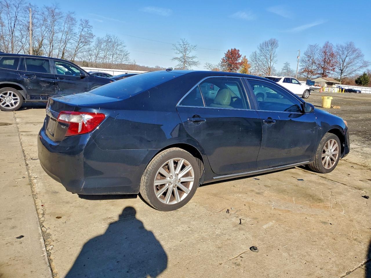 2013 TOYOTA CAMRY