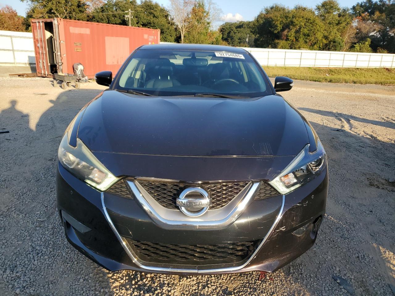 2016 NISSAN Maxima