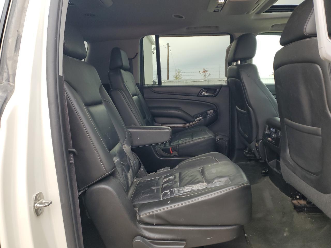 2015 CHEVROLET Suburban