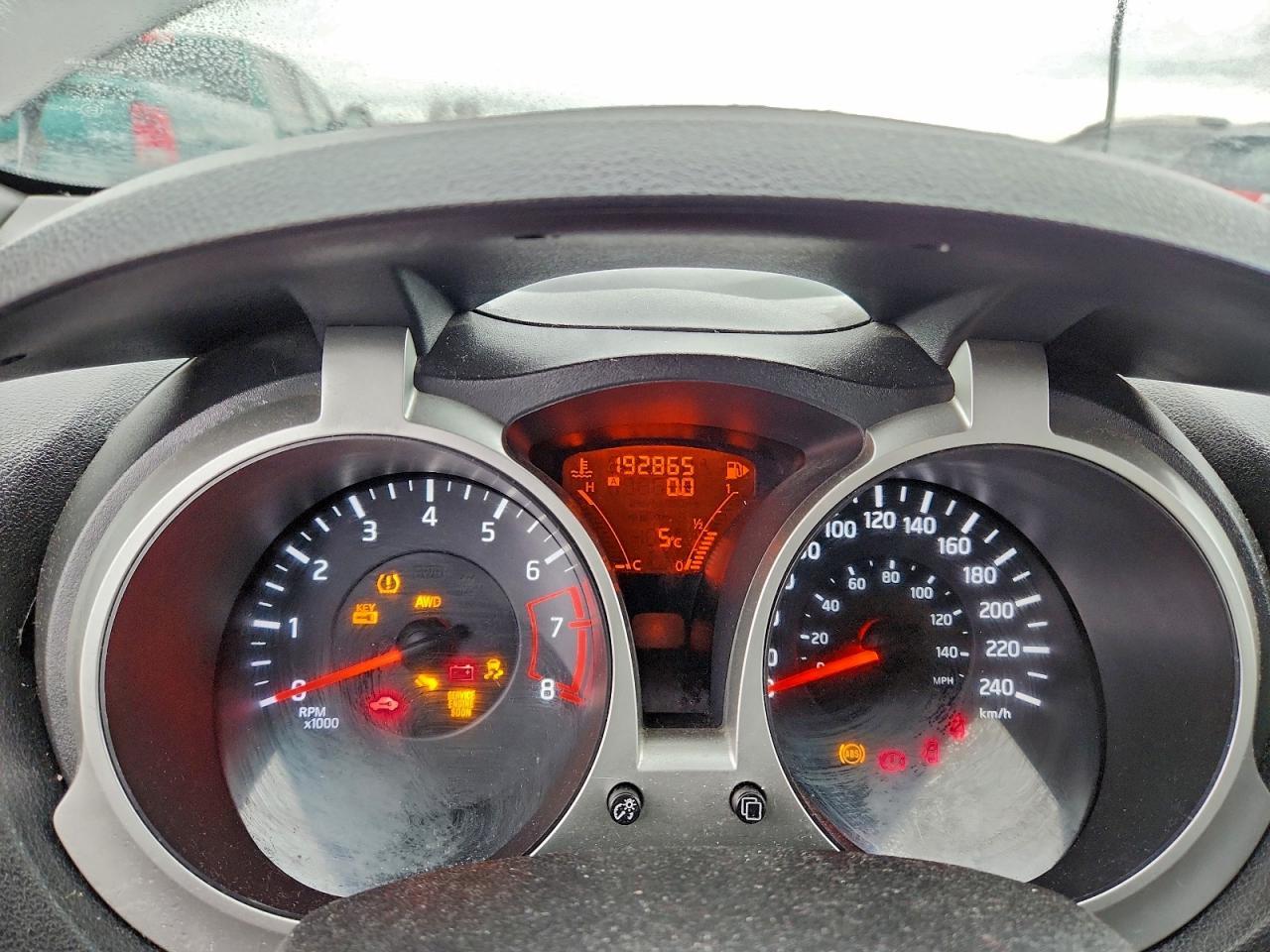 2011 NISSAN Juke