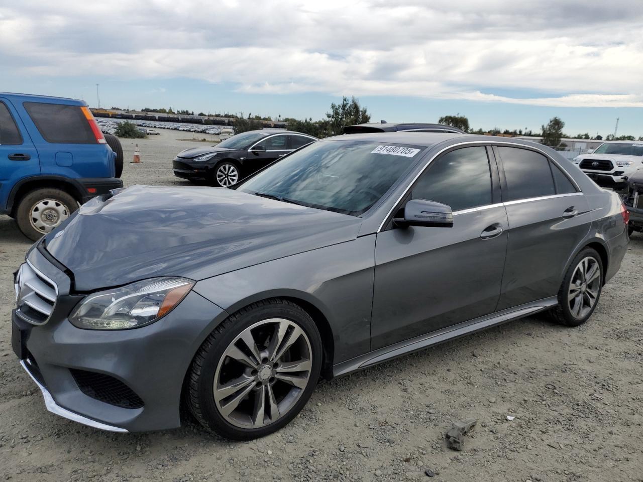 2016 MERCEDES-BENZ E-Class