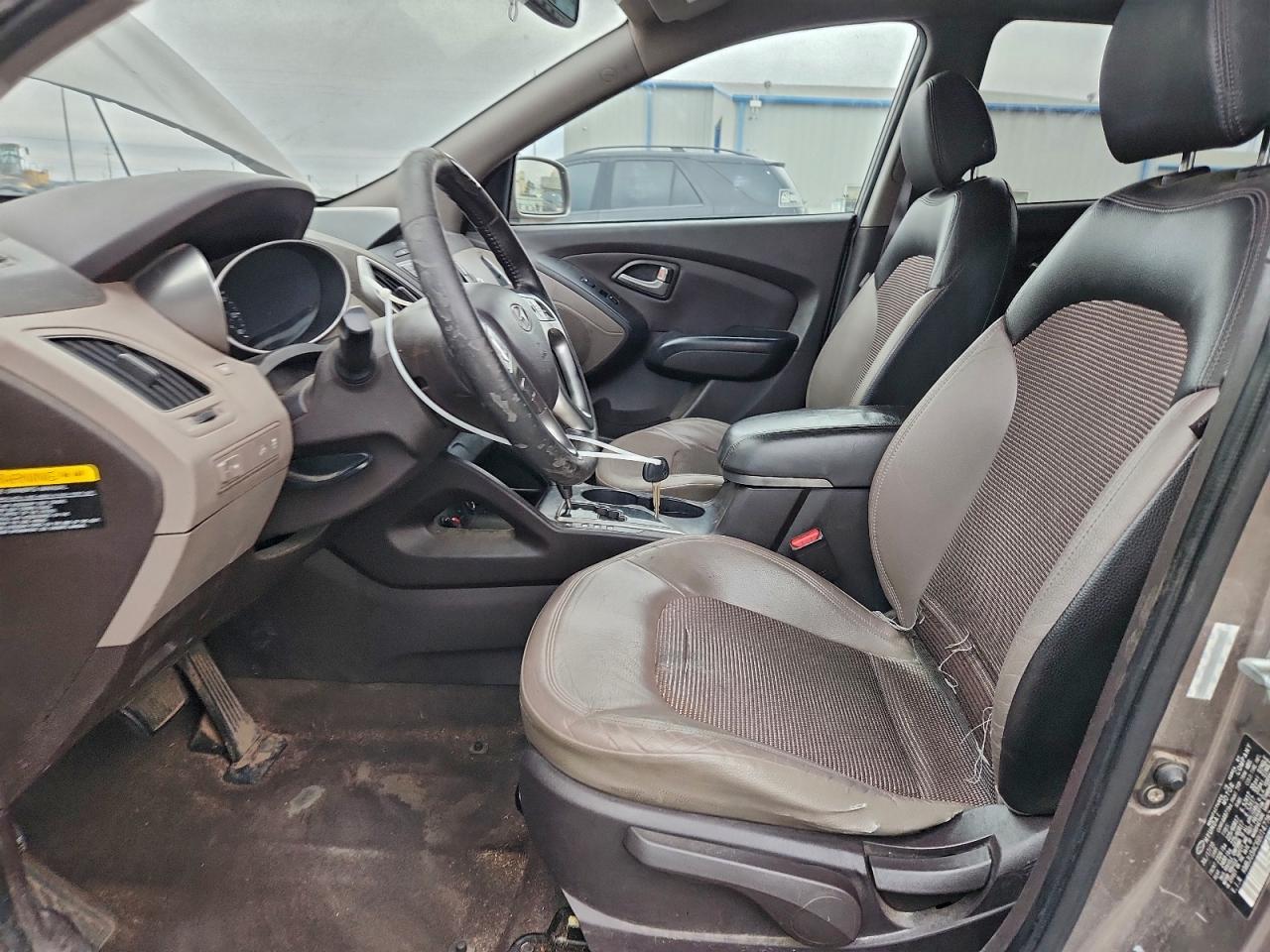 2011 HYUNDAI TUCSON