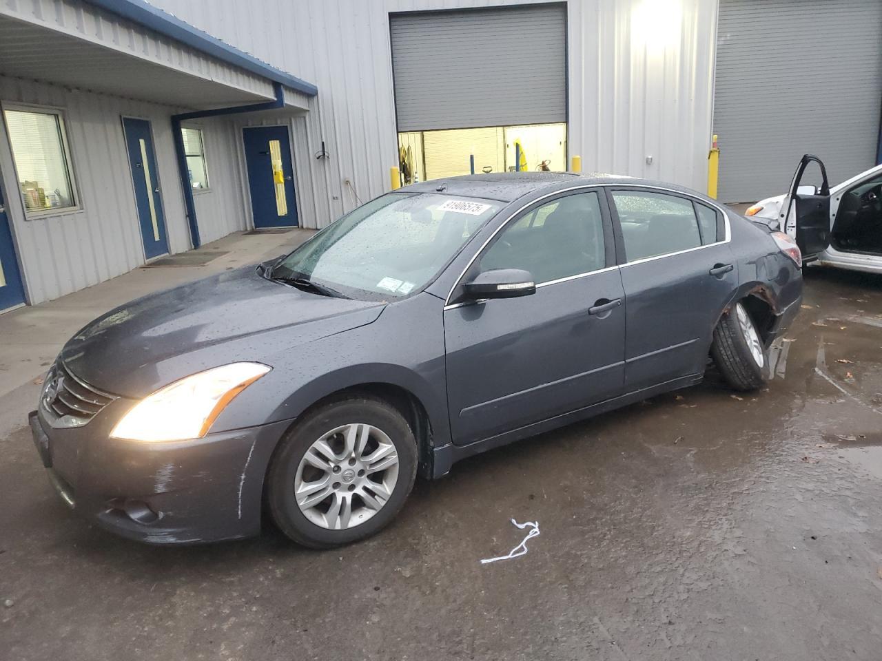 2010 NISSAN ALTIMA