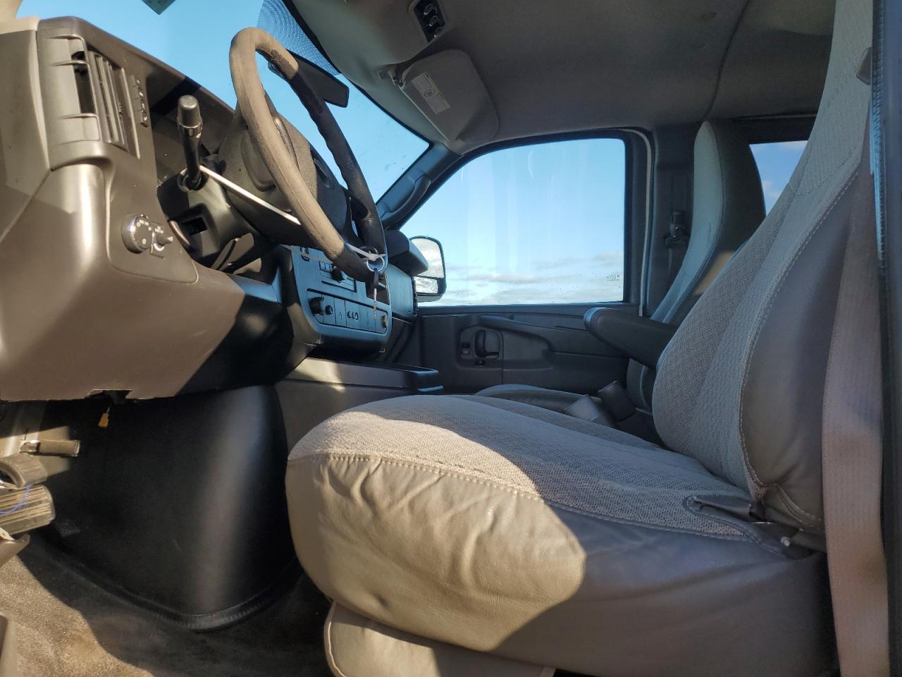 2012 CHEVROLET Express 3500
