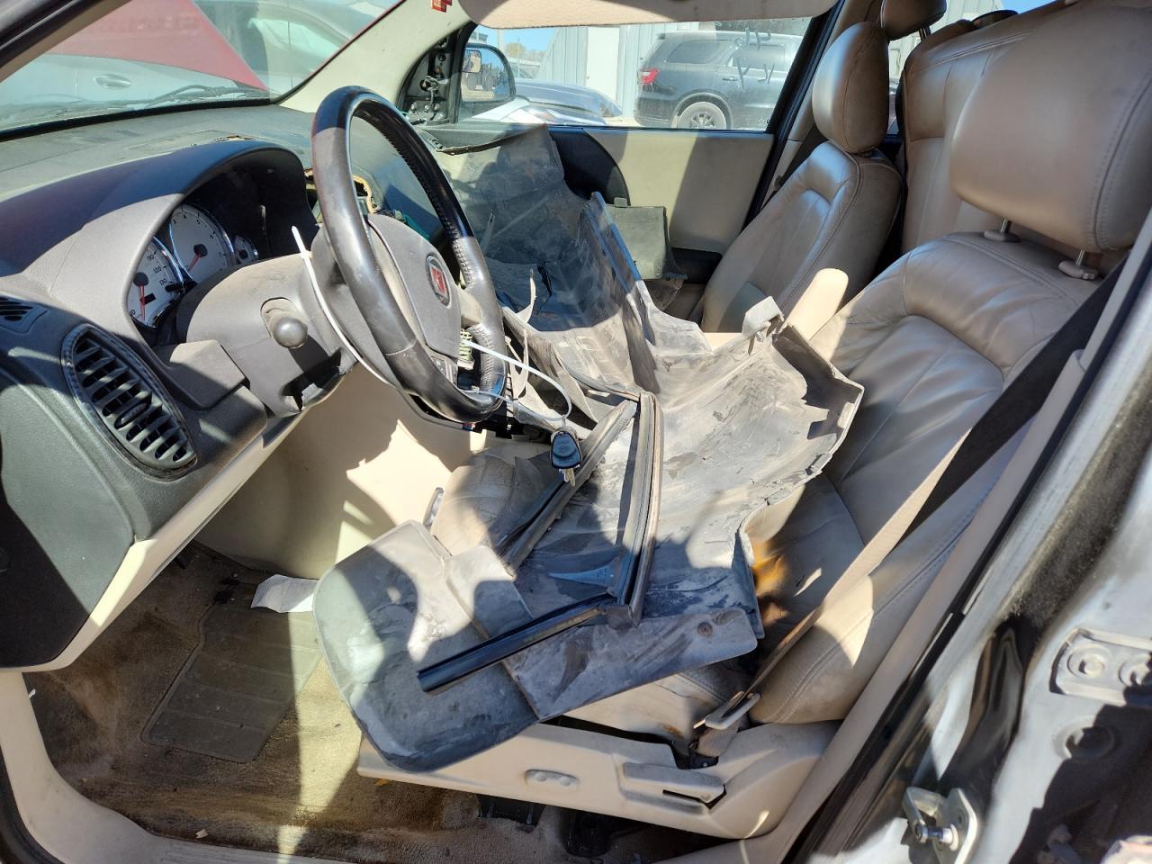 2004 SATURN Vue