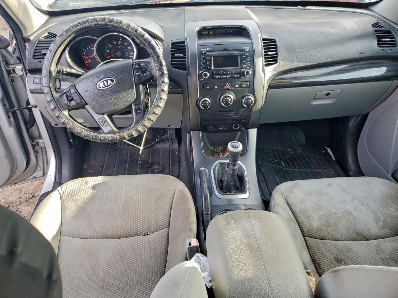 2011 KIA SORENTO