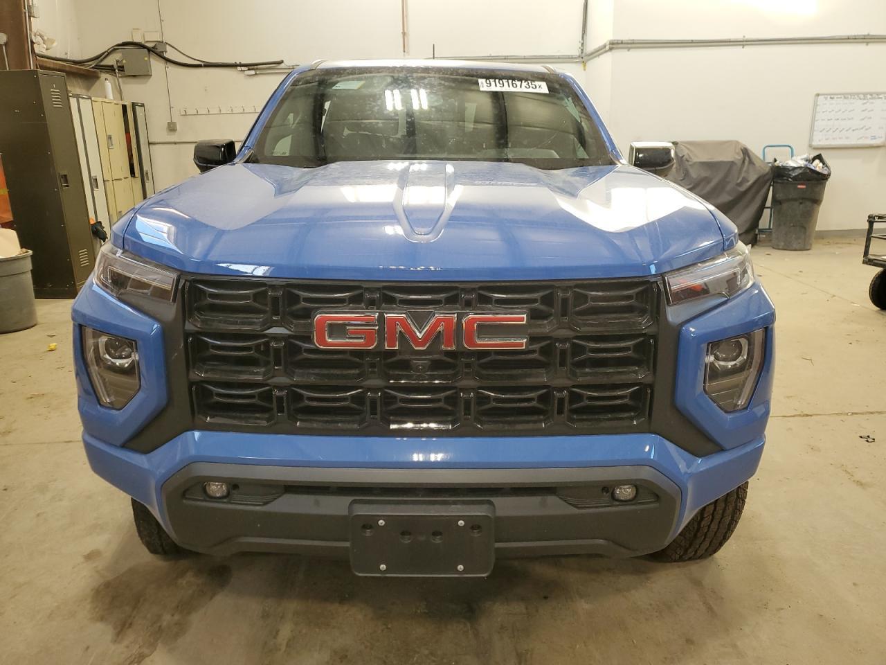 2025 GMC CANYON
