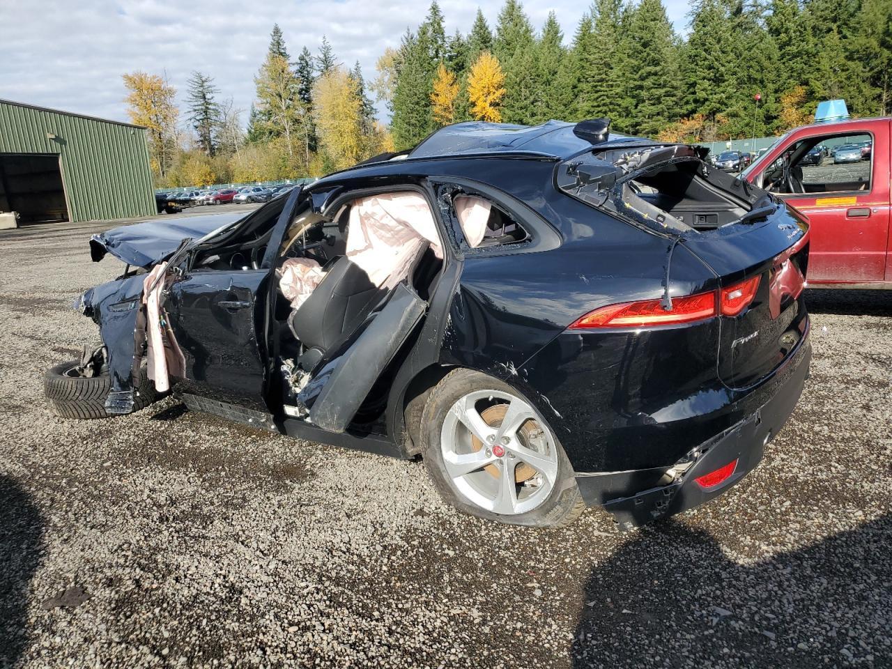 2017 JAGUAR F-Pace