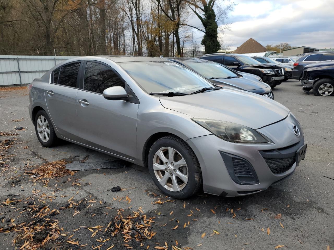 2010 MAZDA 3