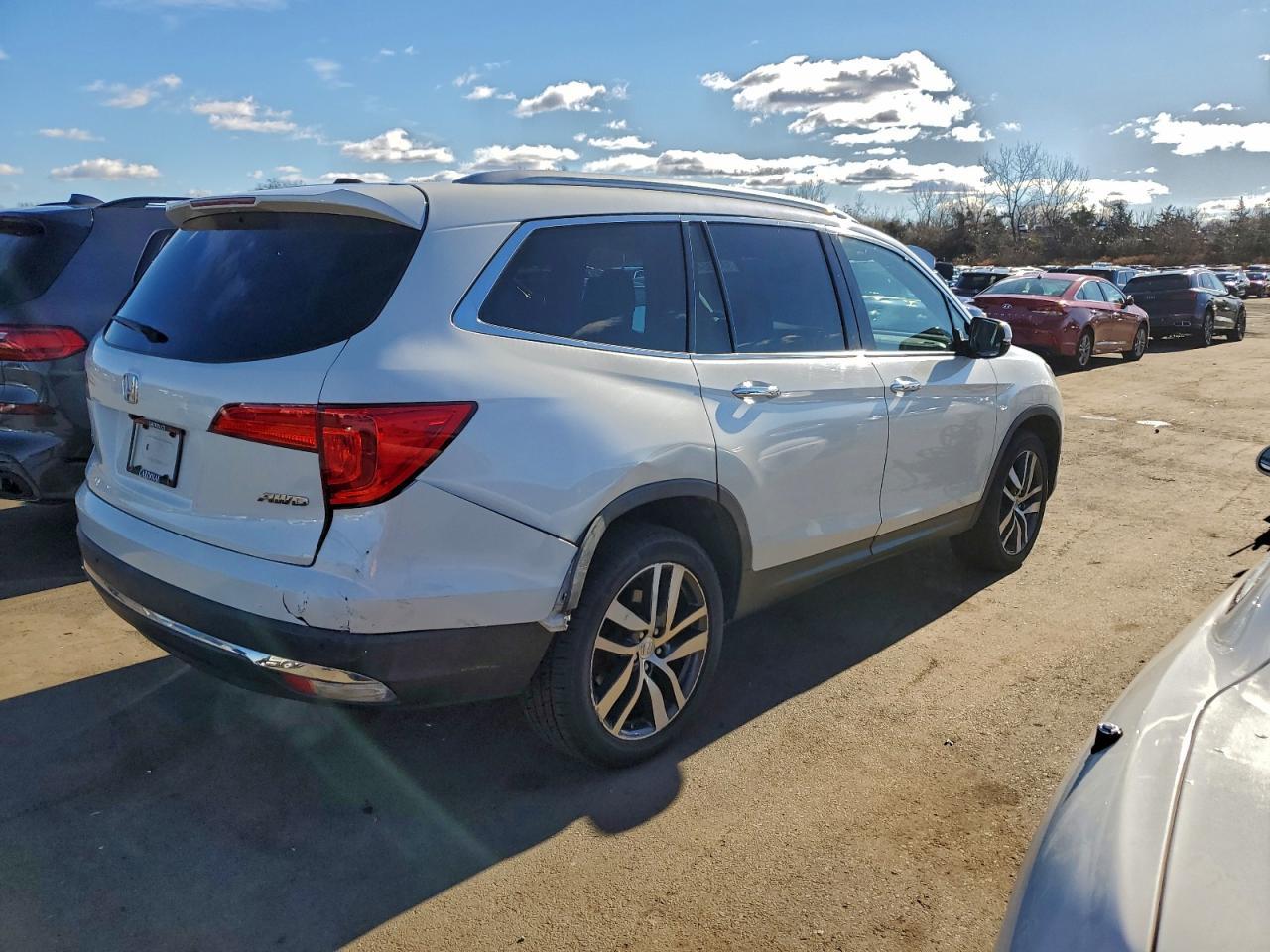 2017 HONDA PILOT