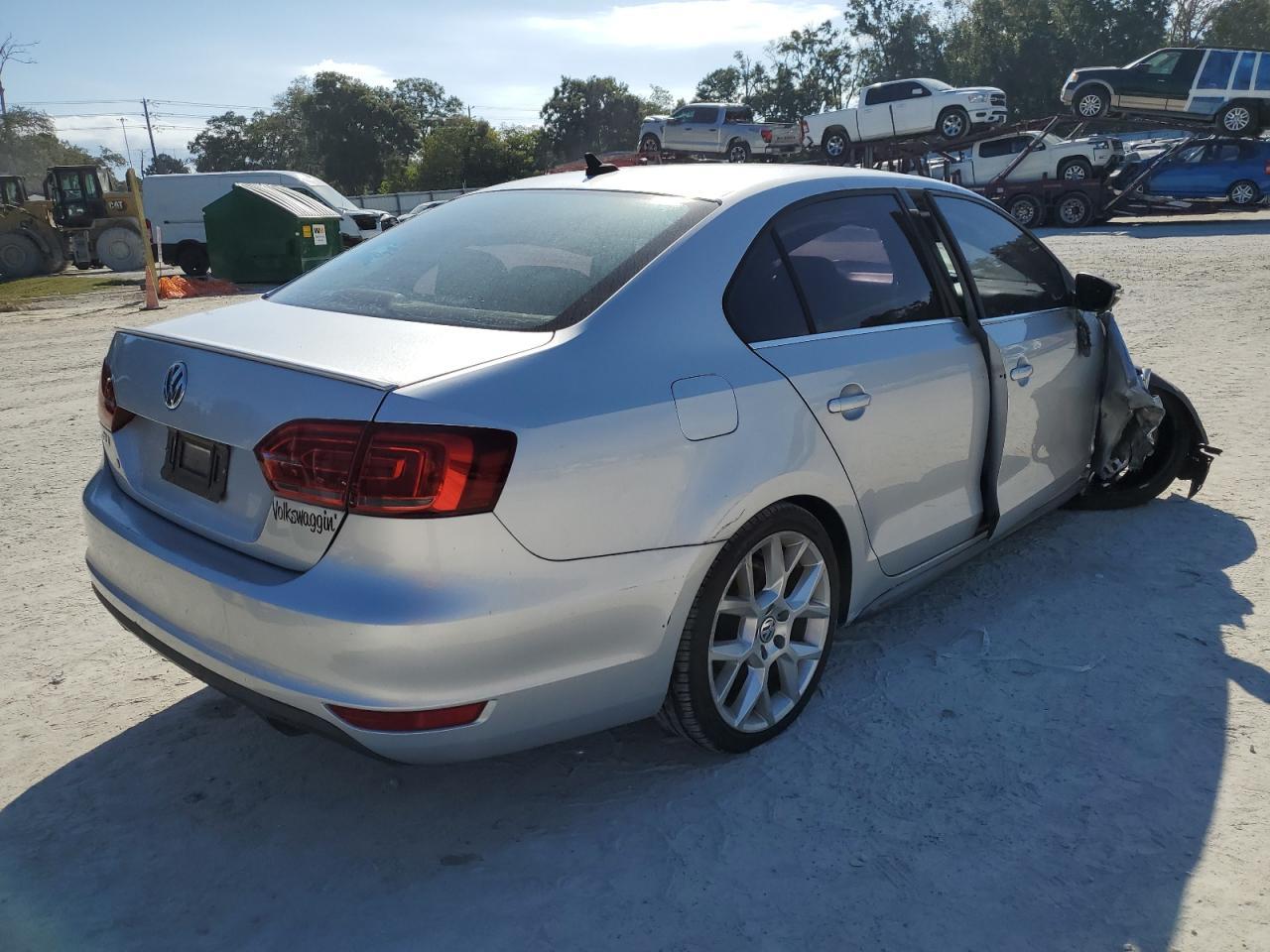 2014 VOLKSWAGEN JETTA