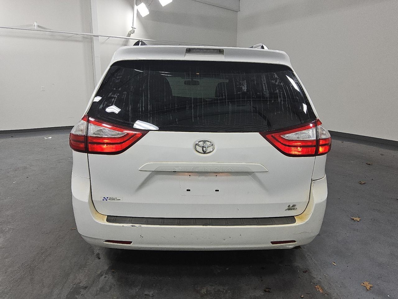 2015 TOYOTA SIENNA