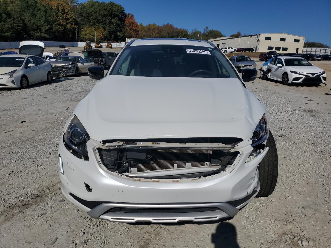 2017 VOLVO XC60