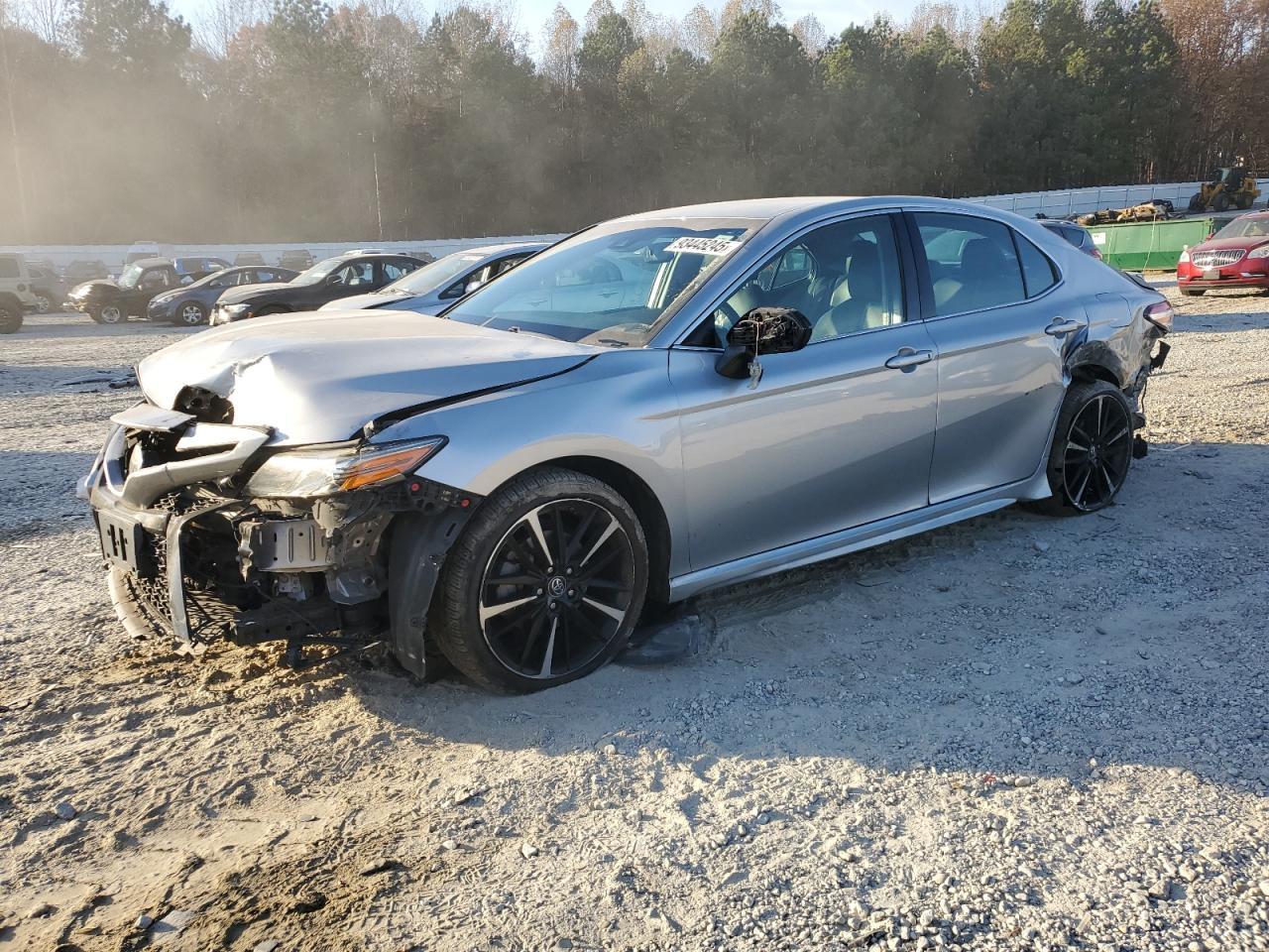2018 TOYOTA CAMRY