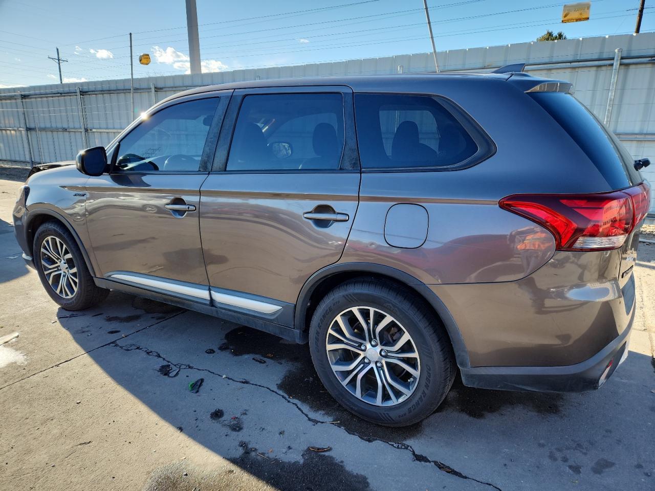 2017 MITSUBISHI outlander