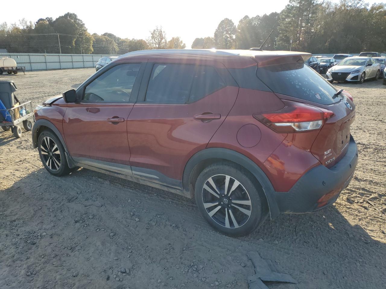 2020 NISSAN KICKS