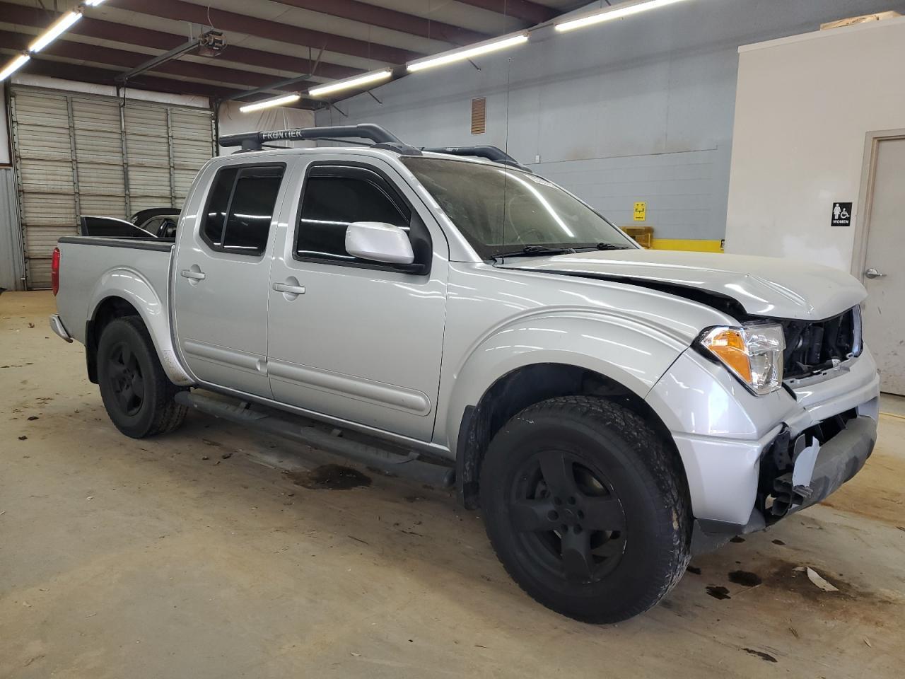2005 NISSAN Frontier