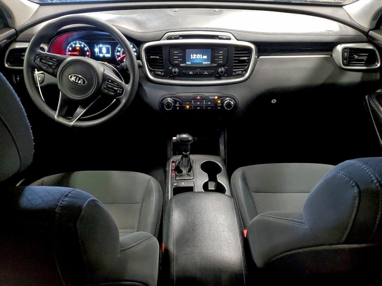 2017 KIA SORENTO