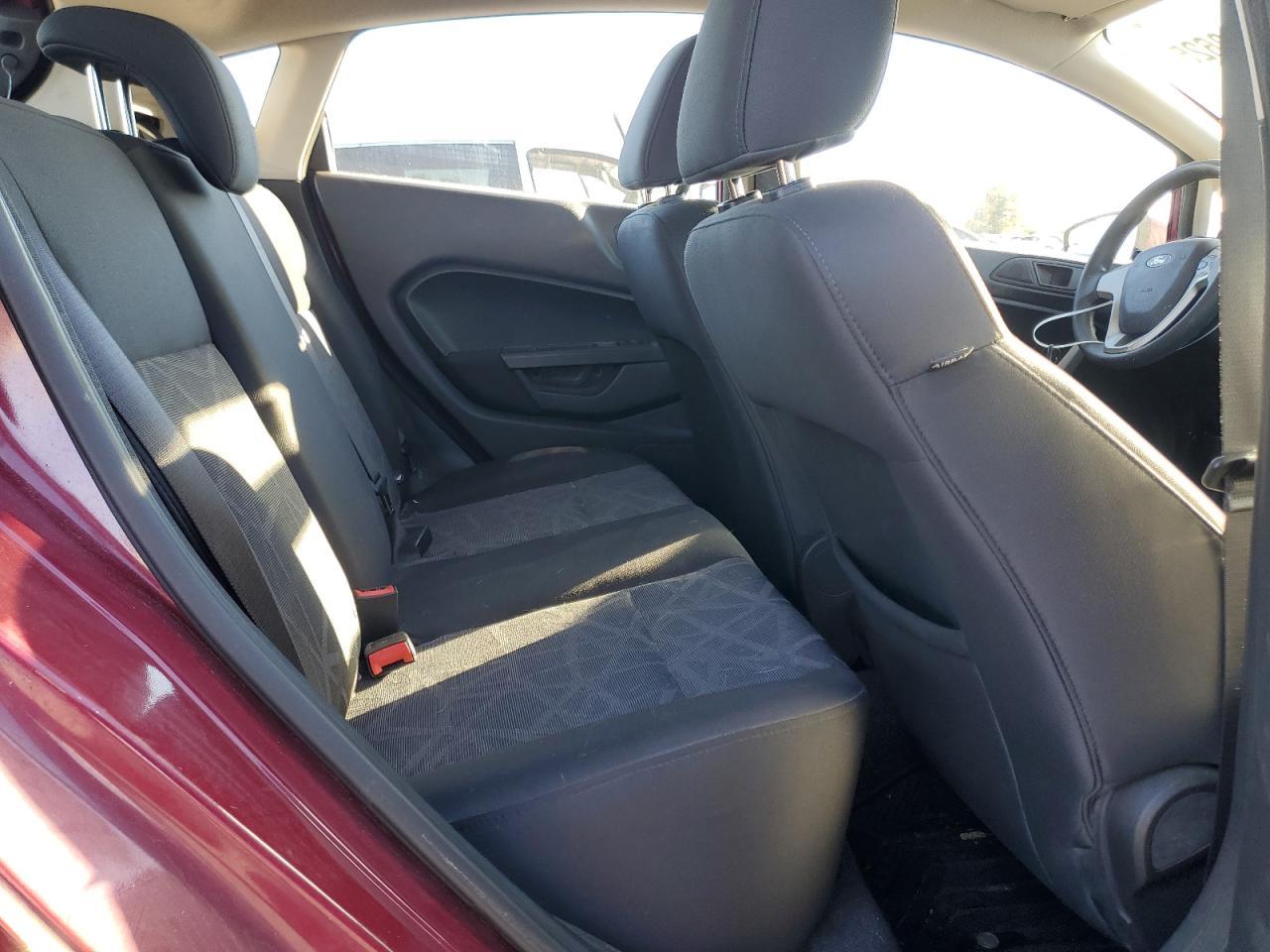2011 FORD Fiesta