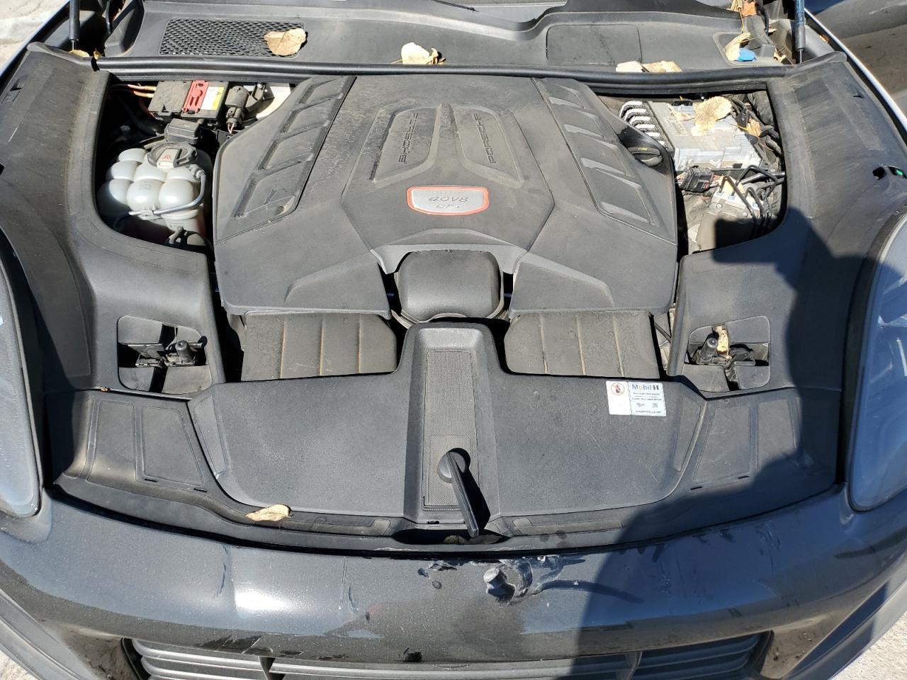 2021 PORSCHE CAYENNE