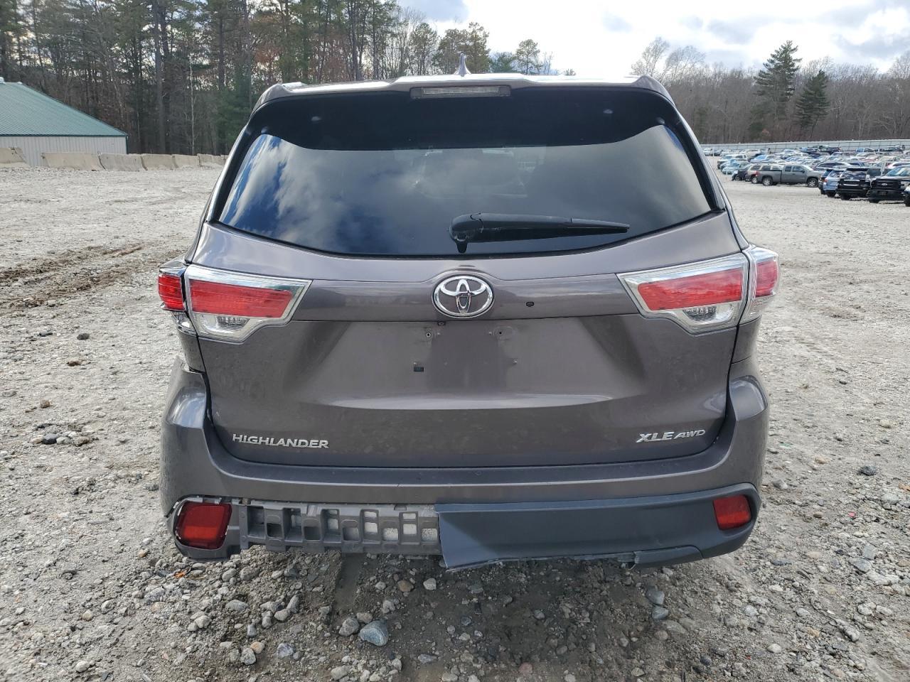 2014 TOYOTA HIGHLANDER