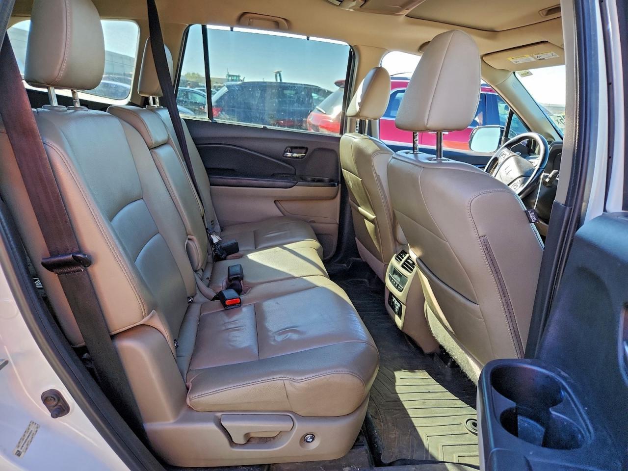 2016 HONDA PILOT