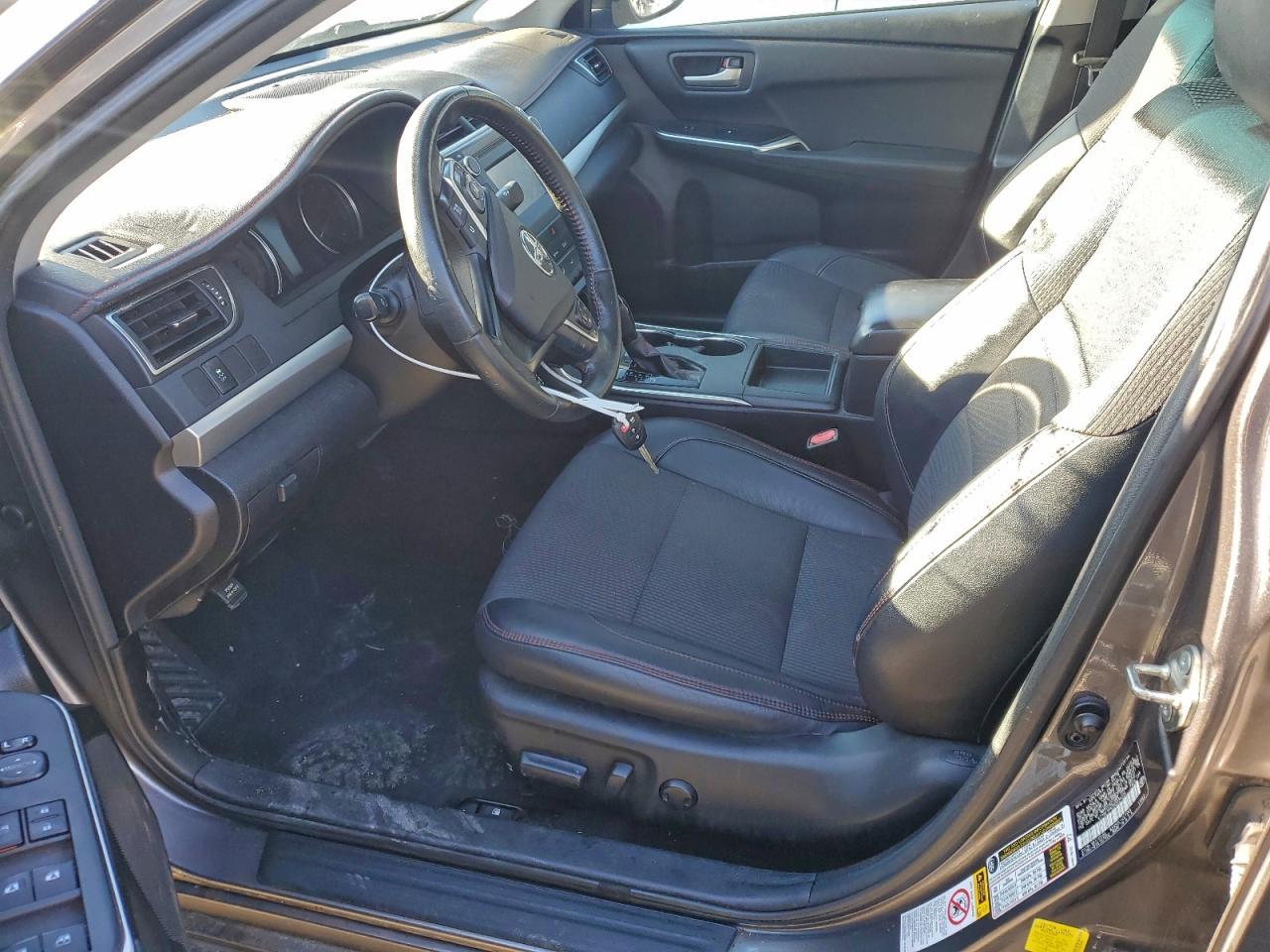 2016 TOYOTA CAMRY