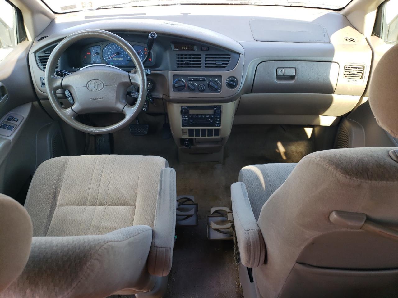 2003 TOYOTA SIENNA