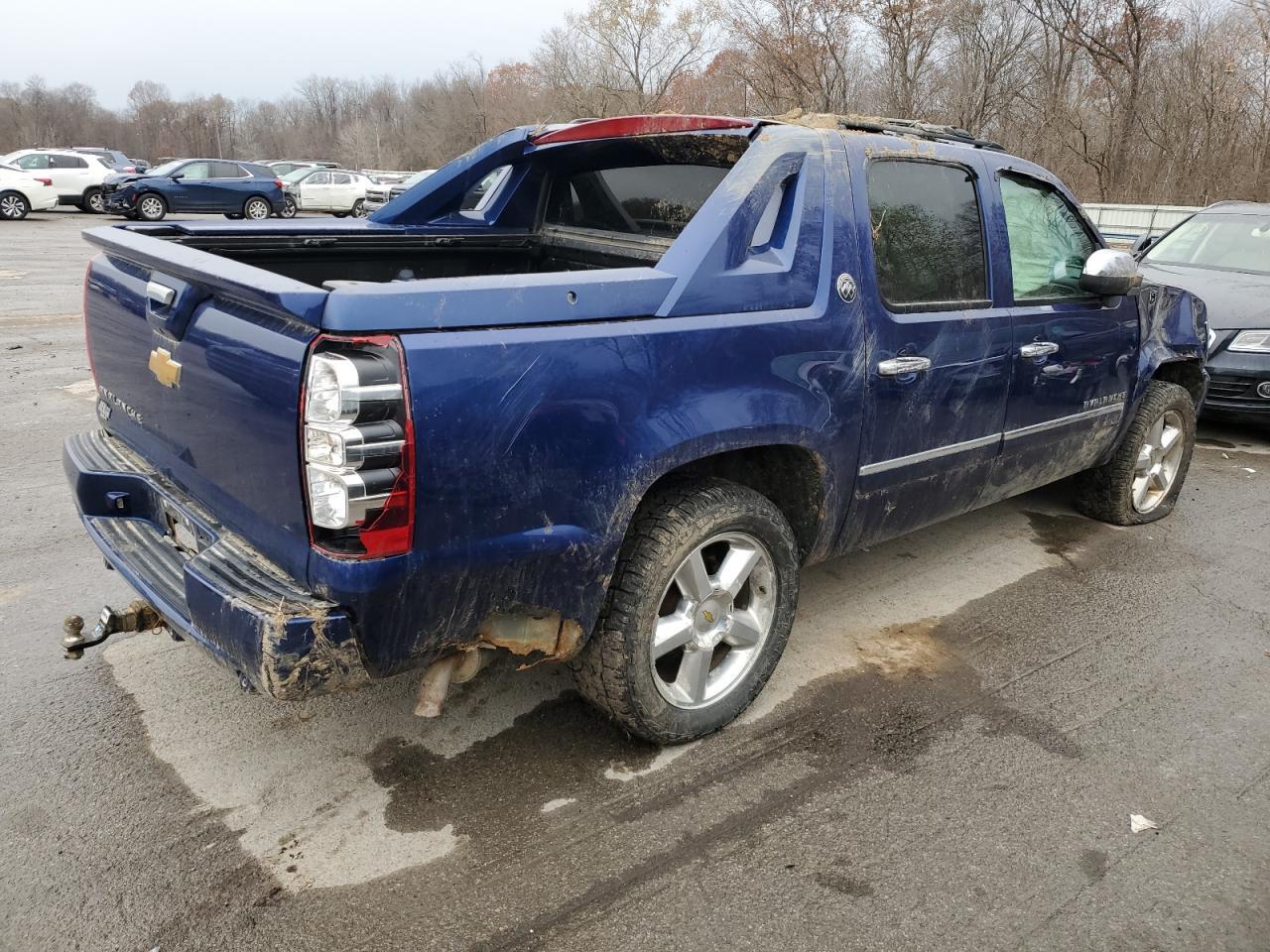 2013 CHEVROLET Avalanche